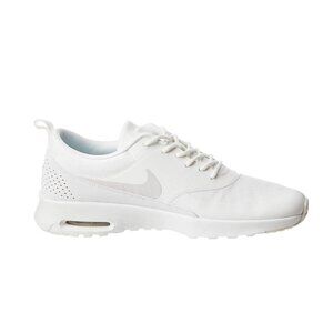 NIKE Air Max Thea in White Size 7.5